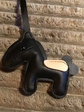 Black Leather horse Charm with Beige Saddle